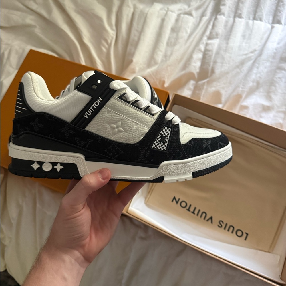 Louis Vuitton Trainer Sneaker 11